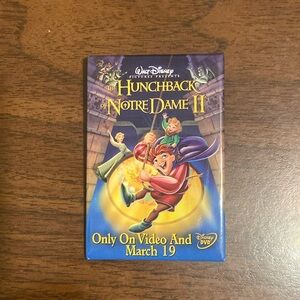 Walmart Promo Pin Hunchback of Notre Dame II BW034